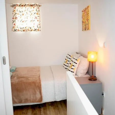 Lejlighed Alfama 51 Duplex In The Heart Of Alfama Lisboa